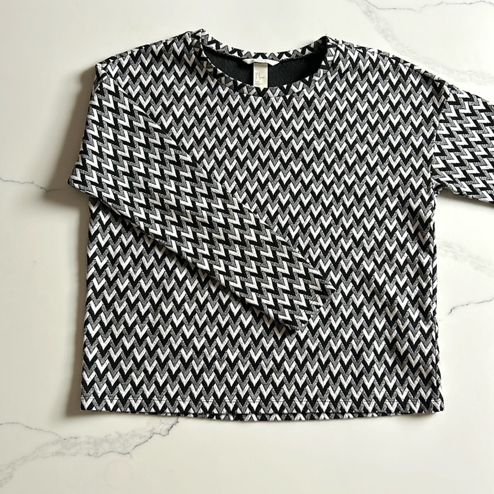 Black and White Long Sleeve